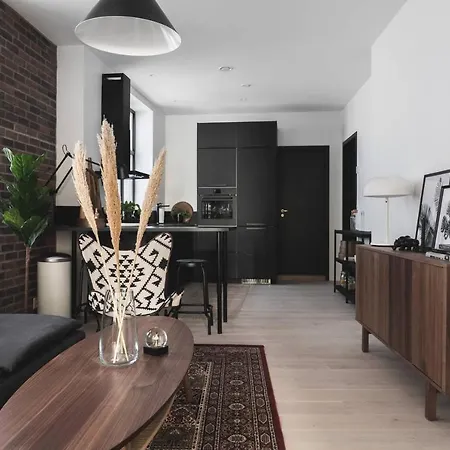 Διαμέρισμα Large Modern Apartment, Next To Fish Market. Ko1 *